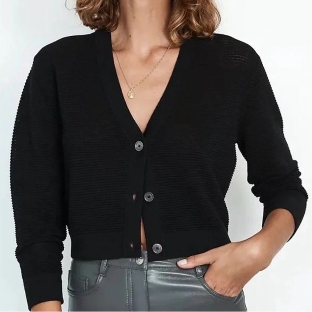 Aritzia💗Babaton Canberra Cardigan❤️